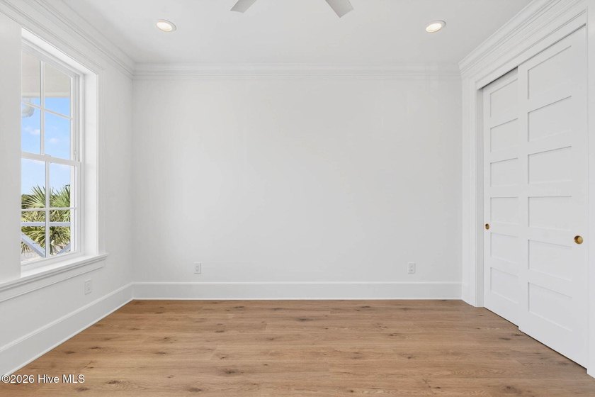 THIS IS WHAT YOU HAVE BEEN WAITING FOR!!!!! Located in the heart - photo 27
