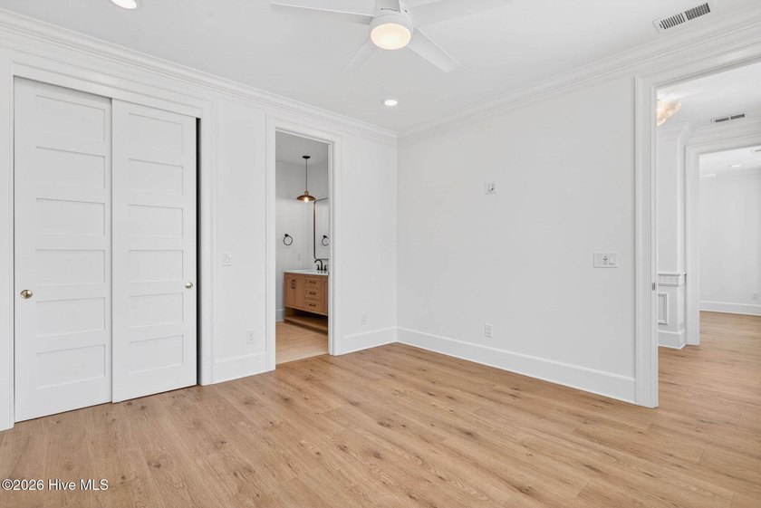 THIS IS WHAT YOU HAVE BEEN WAITING FOR!!!!! Located in the heart - photo 28