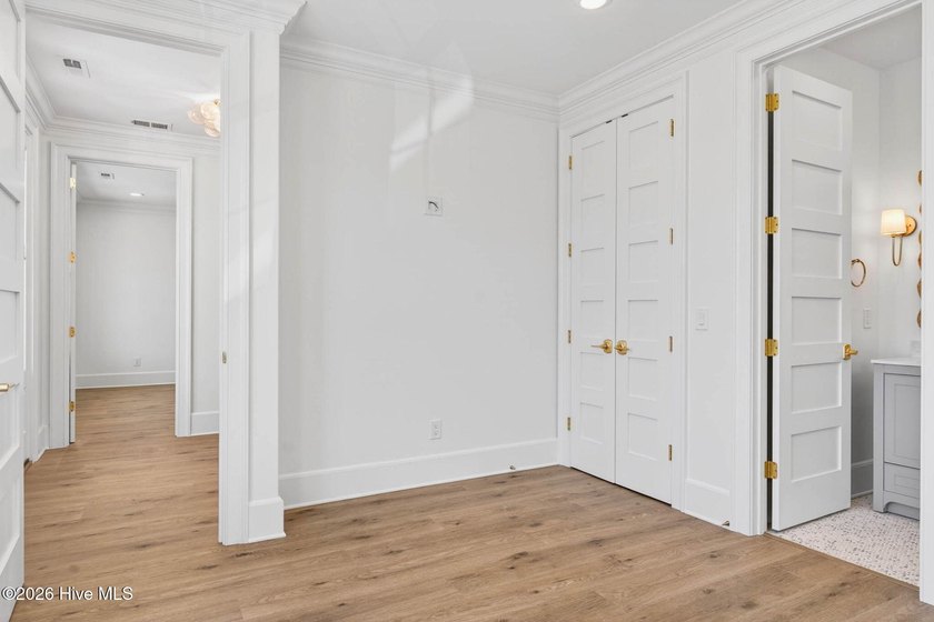 THIS IS WHAT YOU HAVE BEEN WAITING FOR!!!!! Located in the heart - photo 33