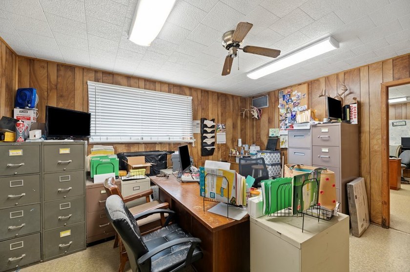MARKET STREET LOCATION| ALMOST 2 ACRES | OFFICE | TWO RESTROOMS - photo 10