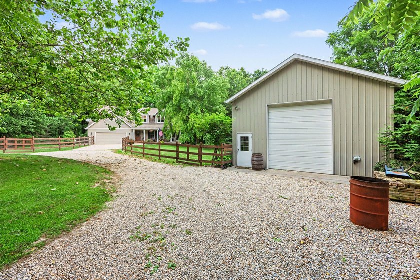 Just a perfect country home set on almost 10 acres, with a 20x40 - photo 28