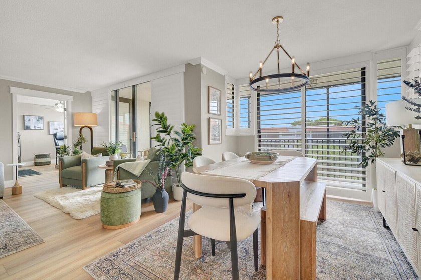 Welcome to this beautifully renovated 2 bedroom, 2 bathroom - photo 10