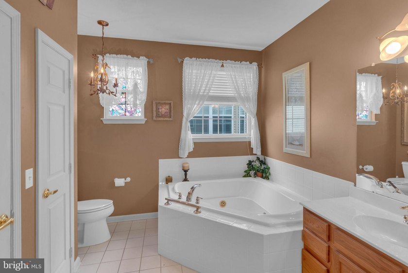 OFFER ACCEPTED-NO SHOWINGS -Welcome to this Stunning Pond-View - photo 25