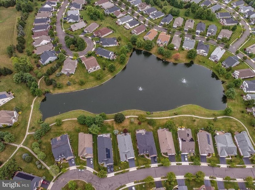 Welcome to this Stunning Pond-View Captiva model located in the - photo 38