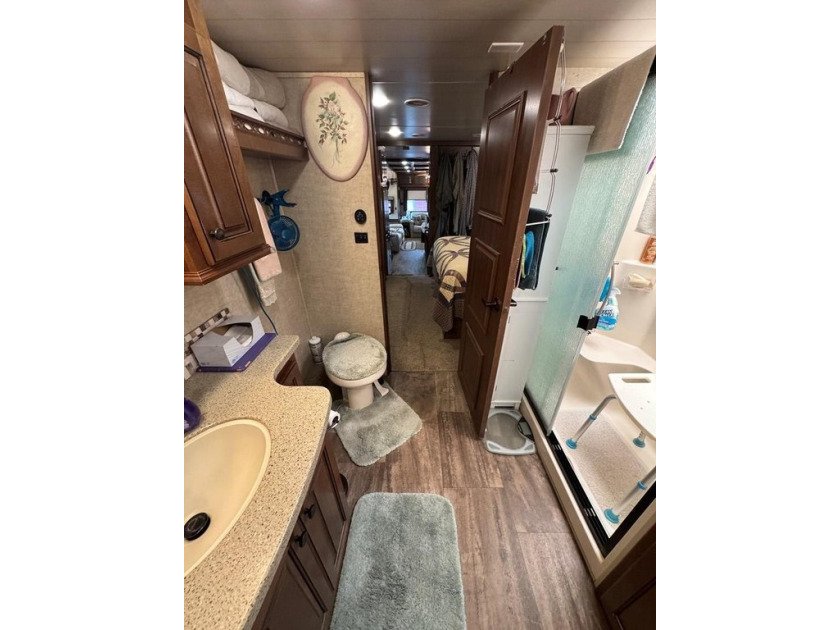 High end camping at its best is here. Beautiful one bedroom with - photo 11