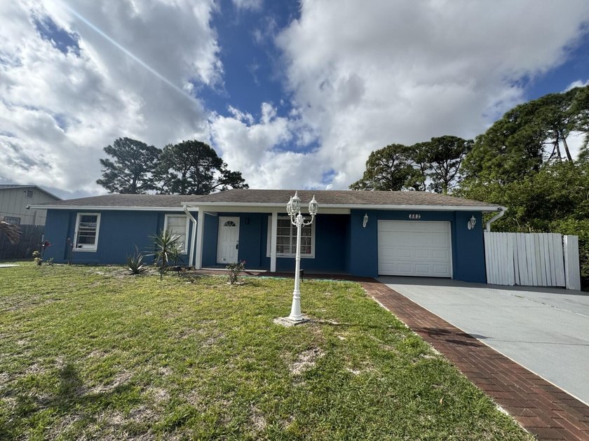 882 SE Walters Terrace - photo 2