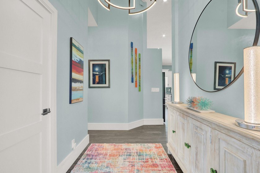 Experience the charm of a Key West-inspired retreat in the heart - photo 9
