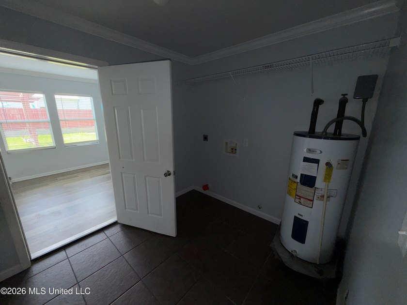 PRICE REDUCTION! You will not want to miss out on this charming - photo 7