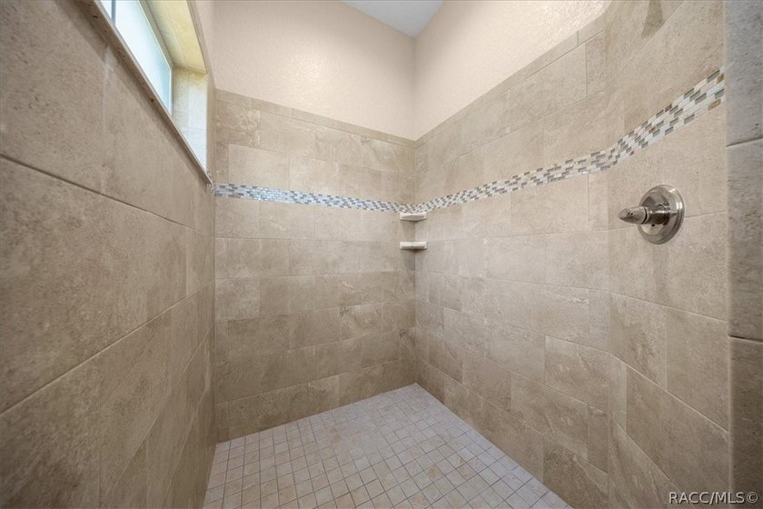Perfectly positioned in the highly desirable Oak Village section - photo 19
