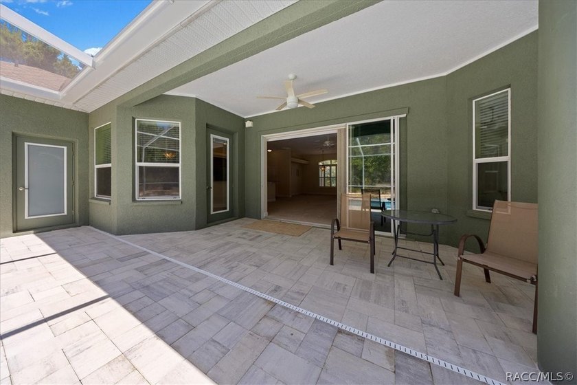Perfectly positioned in the highly desirable Oak Village section - photo 29