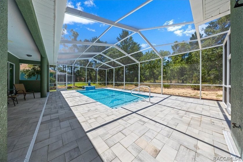 Perfectly positioned in the highly desirable Oak Village section - photo 31