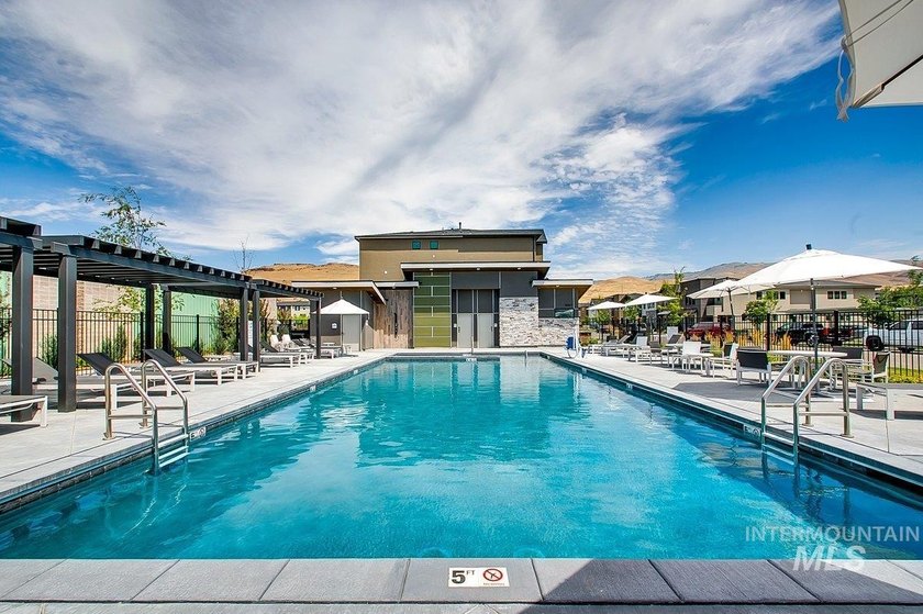 Open Weds &amp; Sat 12-2! Residence 210 at The Murray - Discover - photo 38