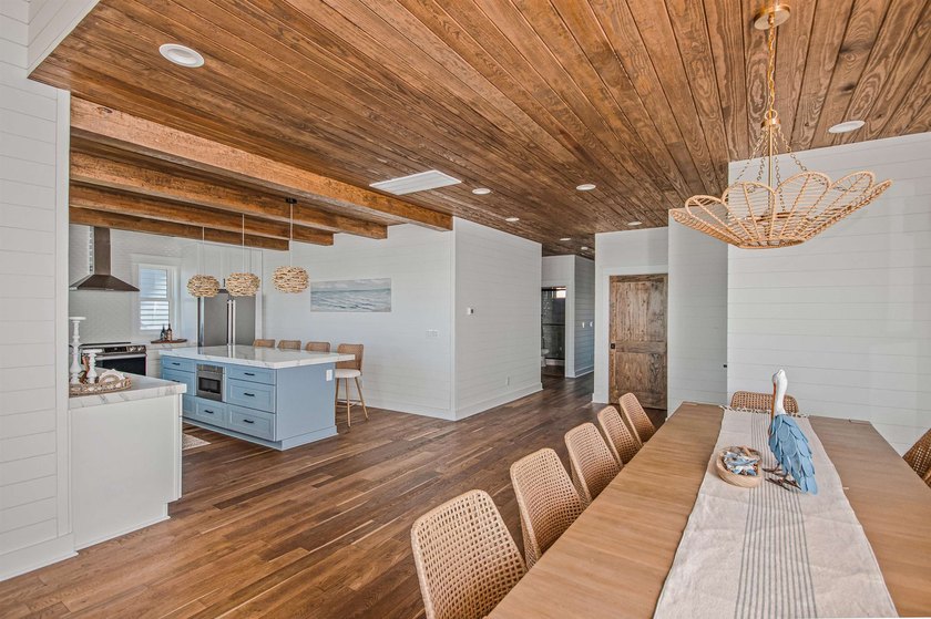 Amazing opportunity for exquisite island living! Located in the - photo 17