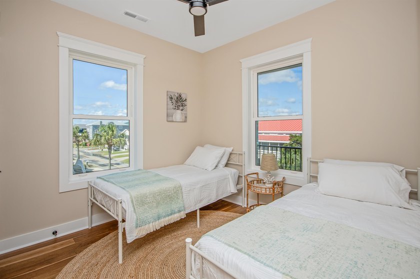 Amazing opportunity for exquisite island living! Located in the - photo 22