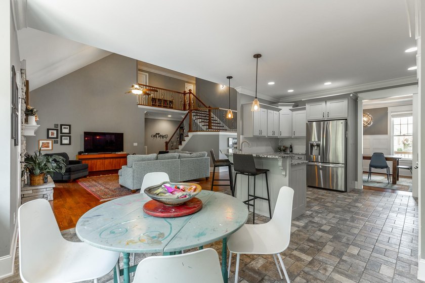 Welcome to this Beautifully designed home, built on 2017 - photo 28