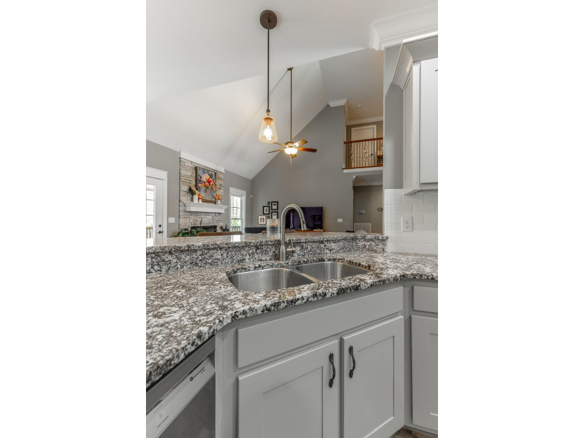 Welcome to this Beautifully designed home, built on 2017 - photo 30