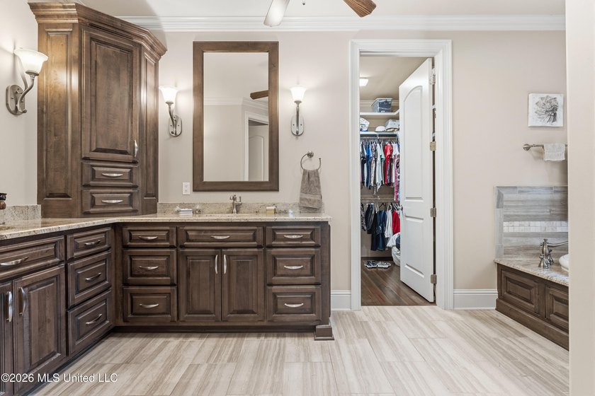 Experience exceptional luxury in the prestigious Toscana - photo 30