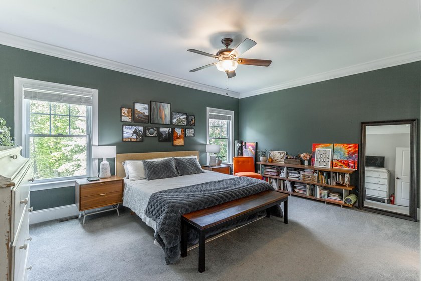 Welcome to this Beautifully designed home, built on 2017 - photo 32