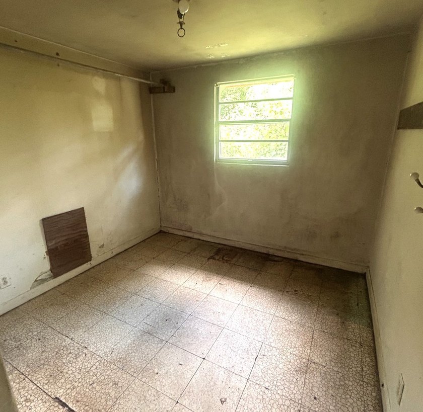 Looking for a fixer-upper, here it is. 2br 1 ba house on School - photo 7