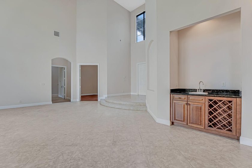 10513 Versailles Blvd - photo 10