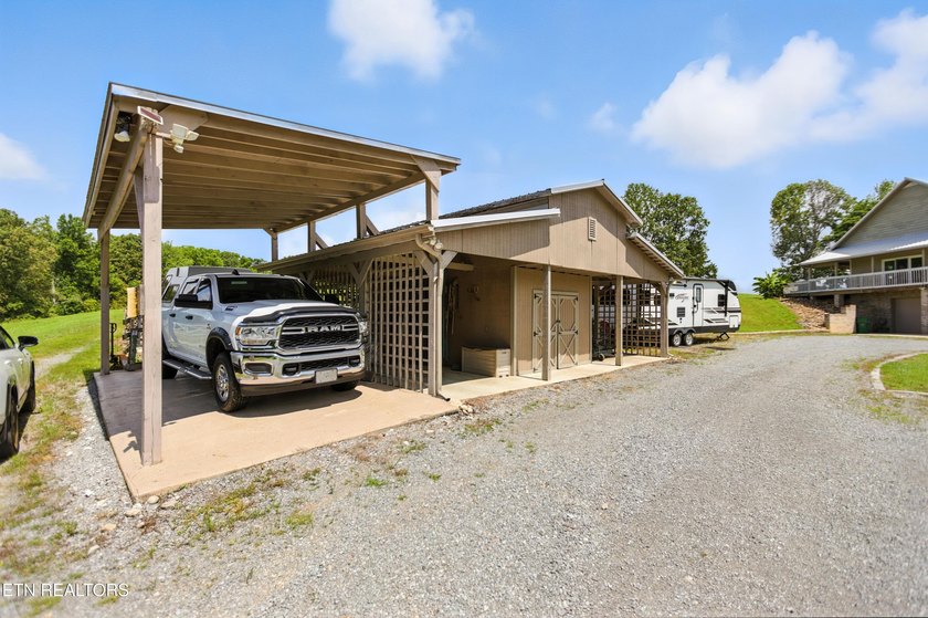 2 HOMES on 21.26 +/- UNRESTRICTED ACRES; - photo 8