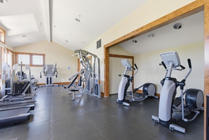 This is a standout opportunity in Willow Glen. Situated on a - photo 21