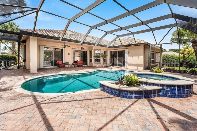 Located in the sought-after Estate Section of Wellington Shores - photo 3