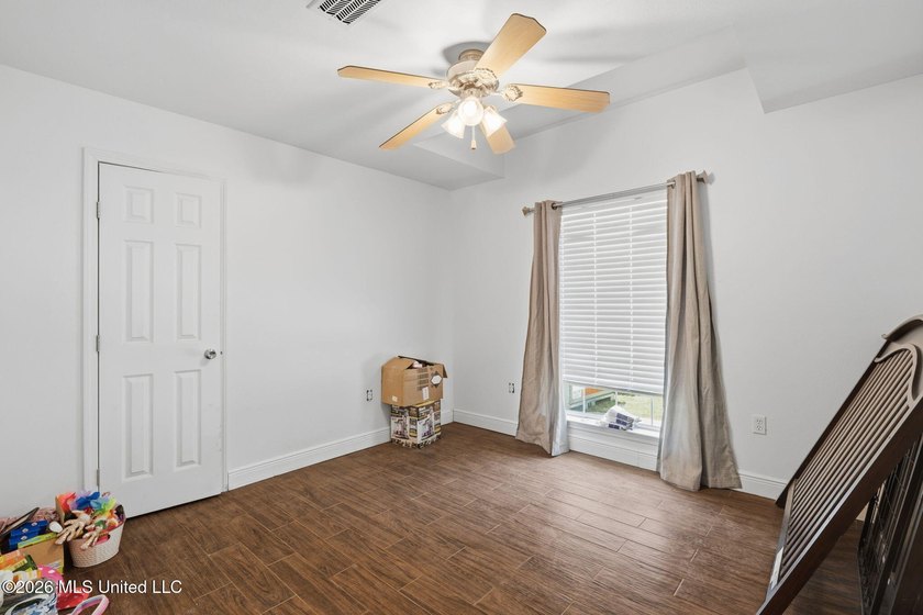 Bring your vision and transform this 3BR/2BA farmhouse-style - photo 17