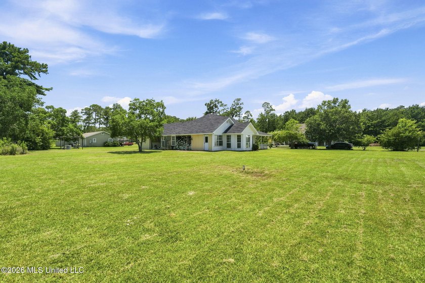 Bring your vision and transform this 3BR/2BA farmhouse-style - photo 21