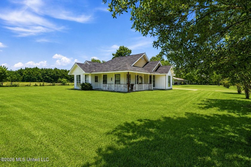Bring your vision and transform this 3BR/2BA farmhouse-style - photo 25
