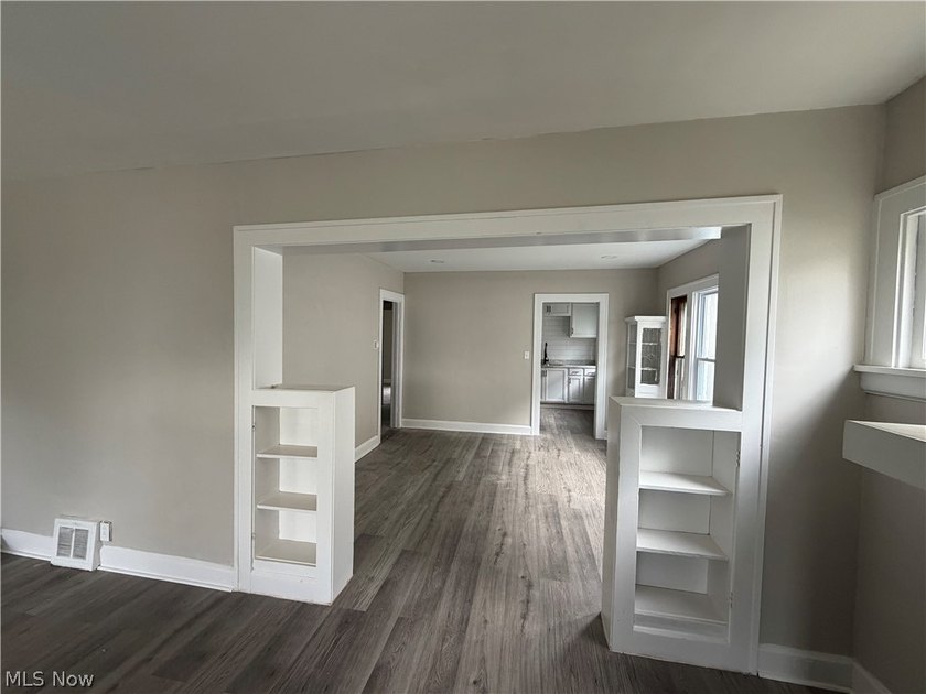 Looking for a turnkey investment or the perfect owner-occupied - photo 28