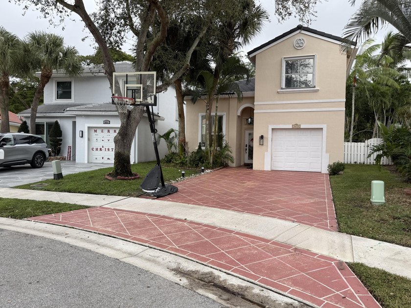 This is an excellent move-in condition pool home. Some features - photo 2