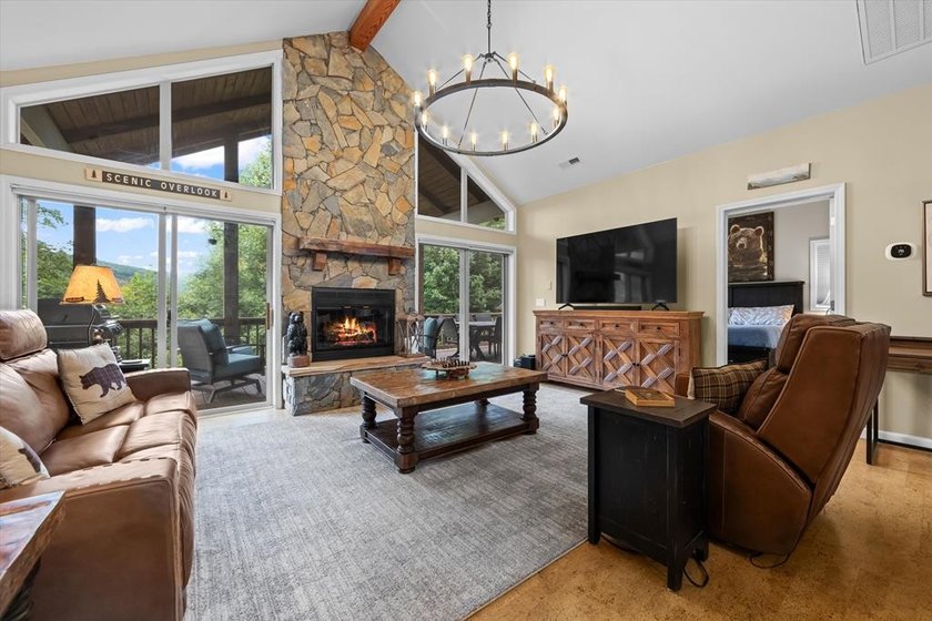 Country Club living doesn't get any better than this beautiful - photo 4