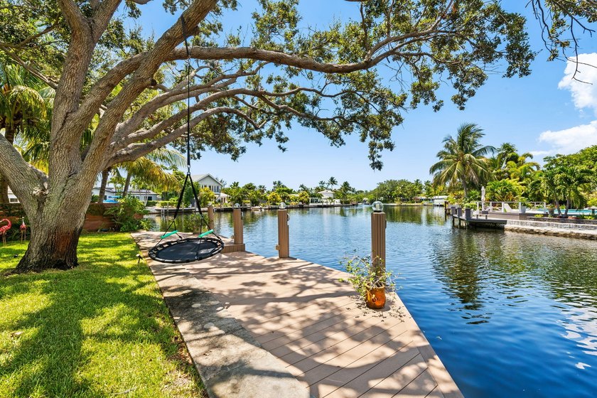 Waterfront Tropical Paradise in Oakland Park Experience - photo 27