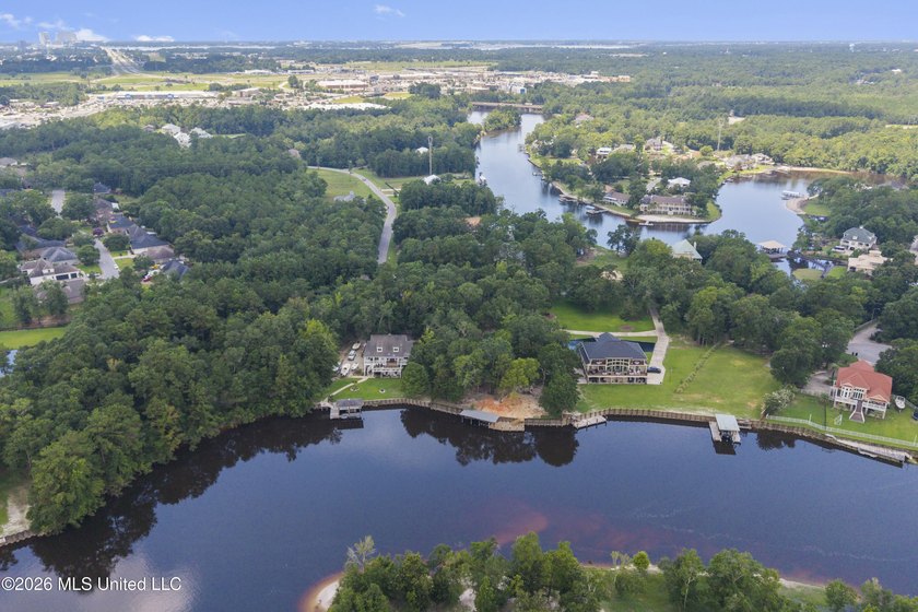 Lot 64 in Riverwalk is ready for new owners! Experience - photo 17
