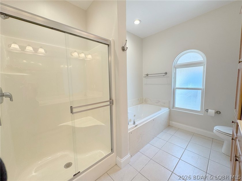 Lakefront living in a peaceful cove at the 26mm! Breathtaking - photo 18