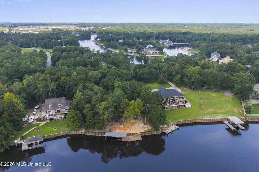 Lot 64 in Riverwalk is ready for new owners! Experience - photo 30