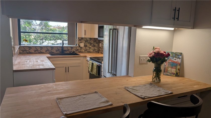 Location, Location, Location - a place to call home in La Jolla - photo 20