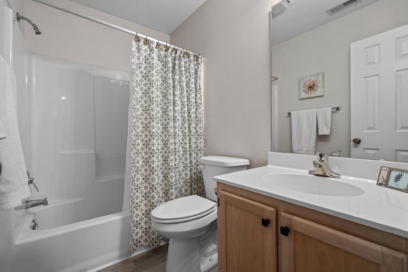 Beautiful Top-Floor 2BR/2BA Condo in Waterway Landing - North - photo 25