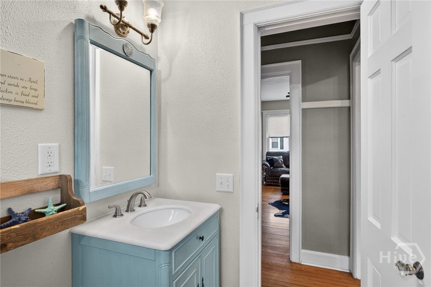 Back on Market Not Due to Property! Investment Opportunity with - photo 31