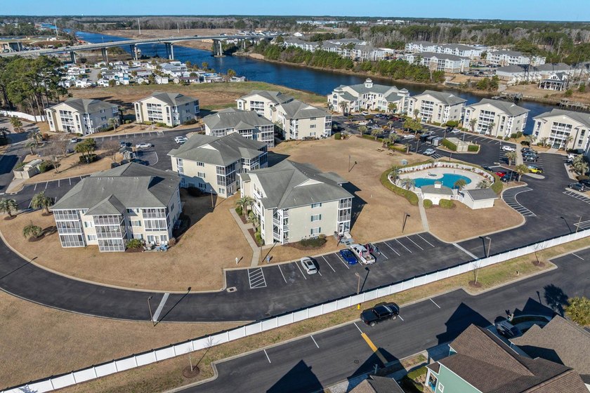 Beautiful Top-Floor 2BR/2BA Condo in Waterway Landing - North - photo 36