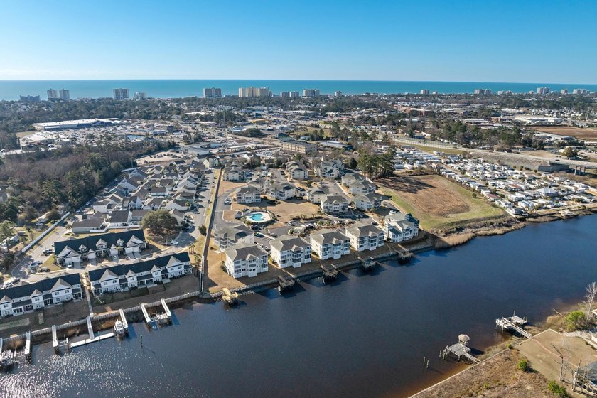 Beautiful Top-Floor 2BR/2BA Condo in Waterway Landing - North - photo 40