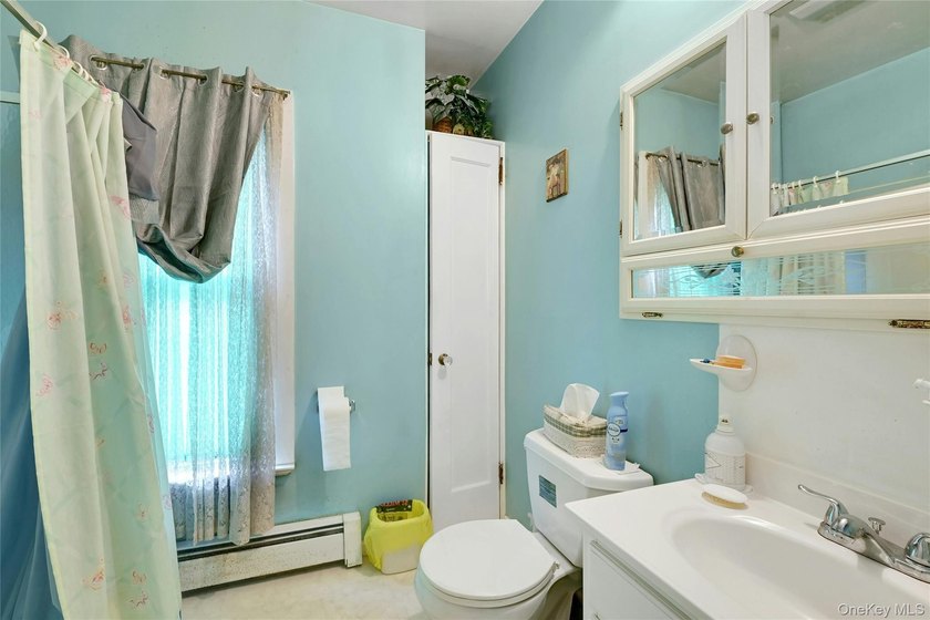 Opportunity knocks! This 1,858 sq. ft. colonial sits on a 0 - photo 12