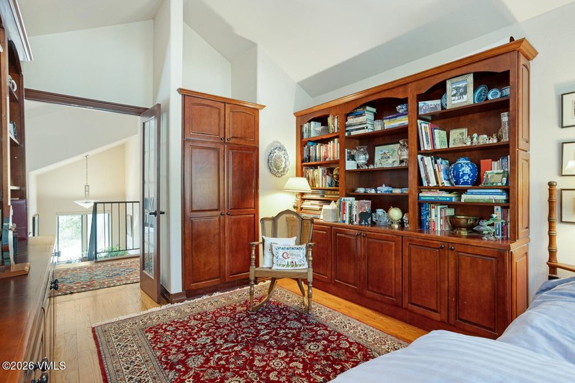 Mountain views, great outdoor living, and plenty of room for - photo 25