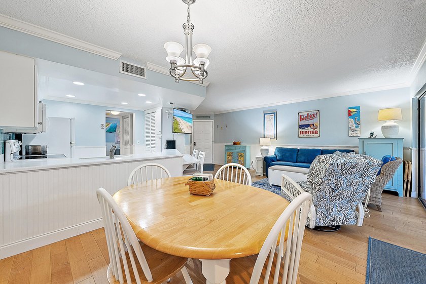 Perfect beach bungalow with serene views--your slice of paradise - photo 10