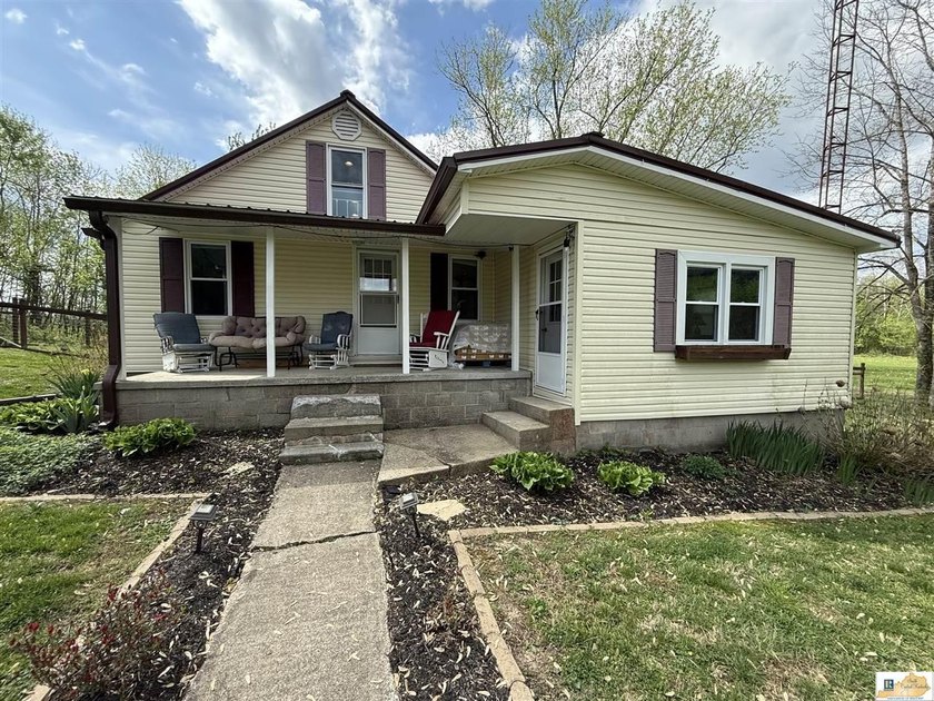 Price reduced! Don't miss this great place in one of the most - photo 2