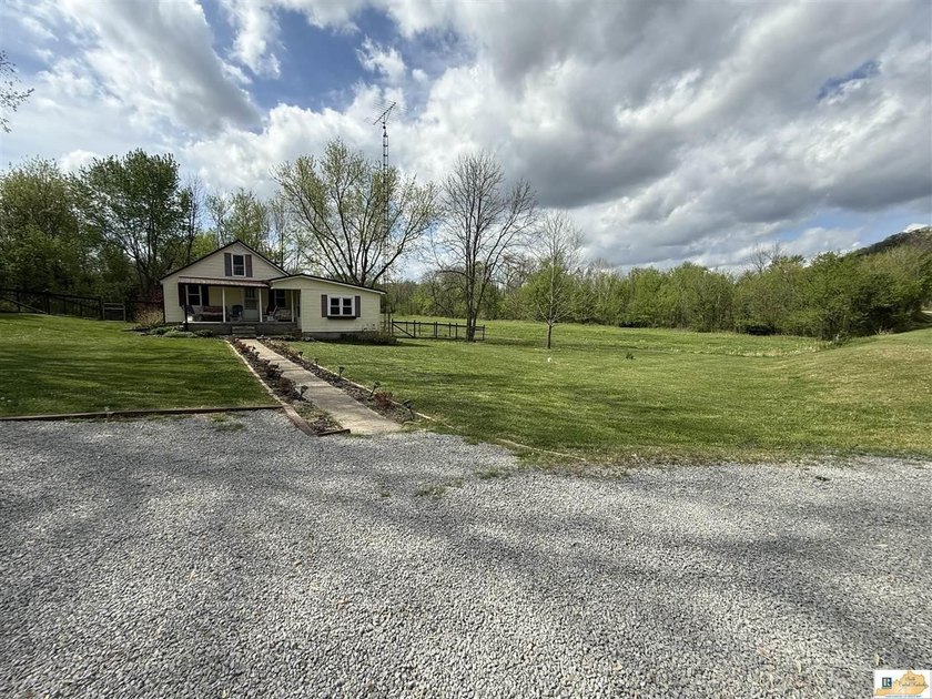Price reduced! Don't miss this great place in one of the most - photo 6