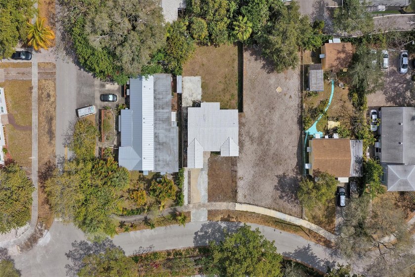 Bright, newly renovated 2-bed, 1-bath home plus versatile den in - photo 37