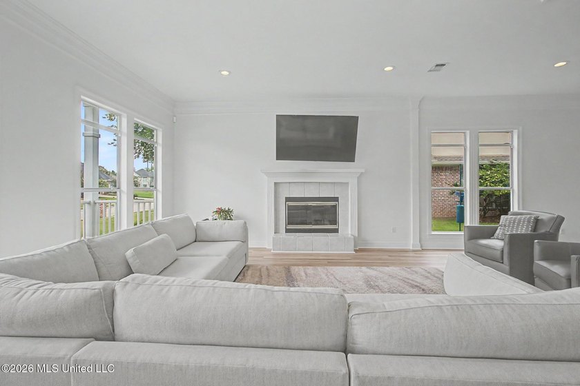 Rare find in the desirable Stanton Place, situated on a corner - photo 9
