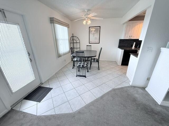 Welcome to this charming two-bedroom, one-and-a-half-bath - photo 5
